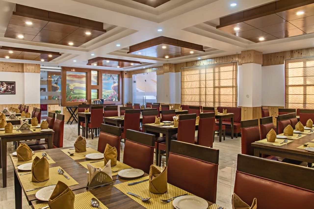 Food & Dining