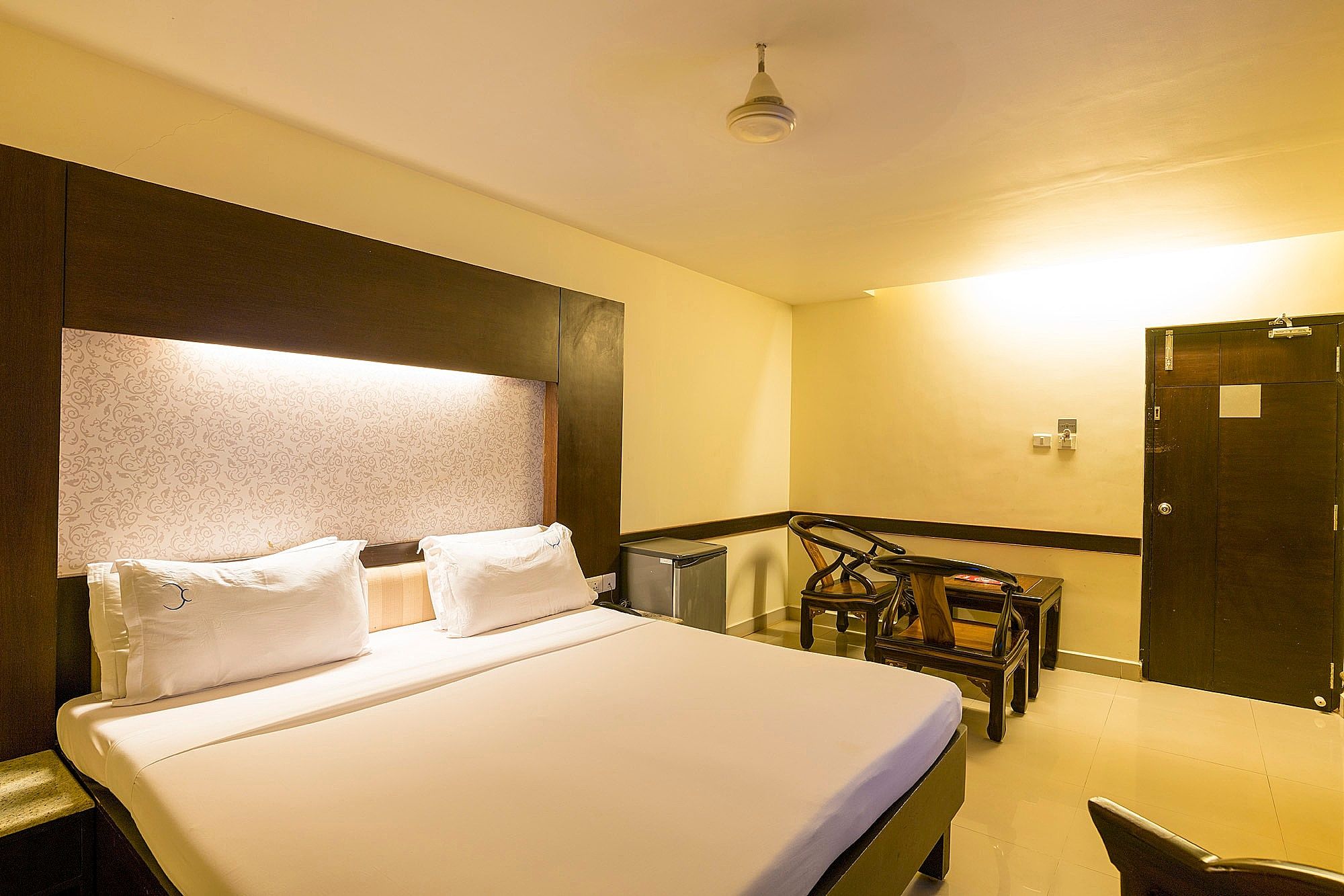 Crescent Crest Deluxe Room 3