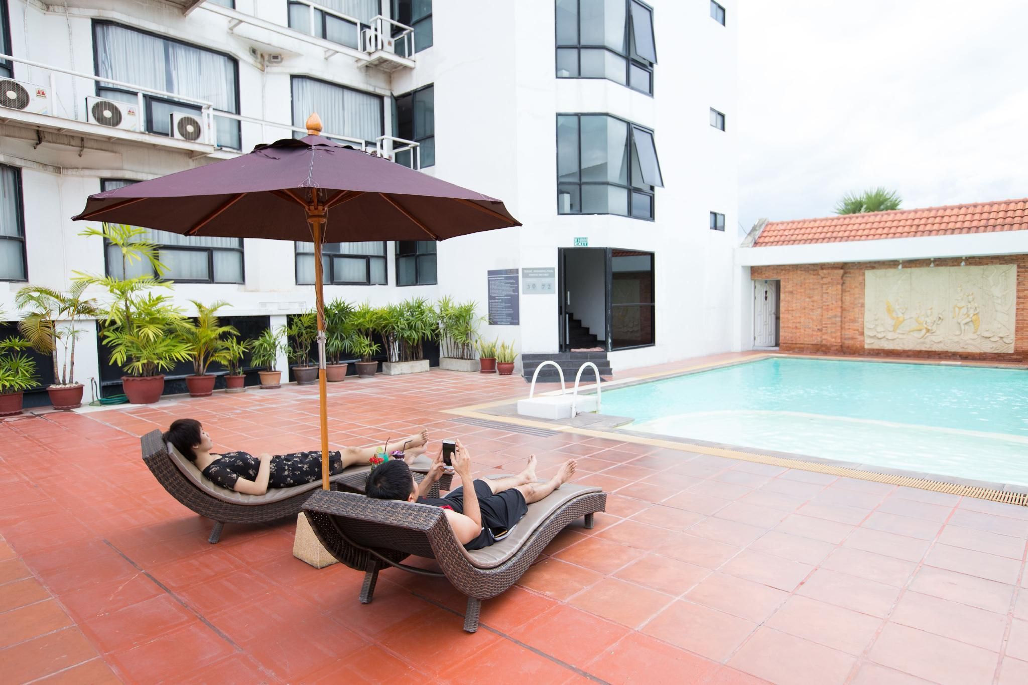 swimming pool [kids]