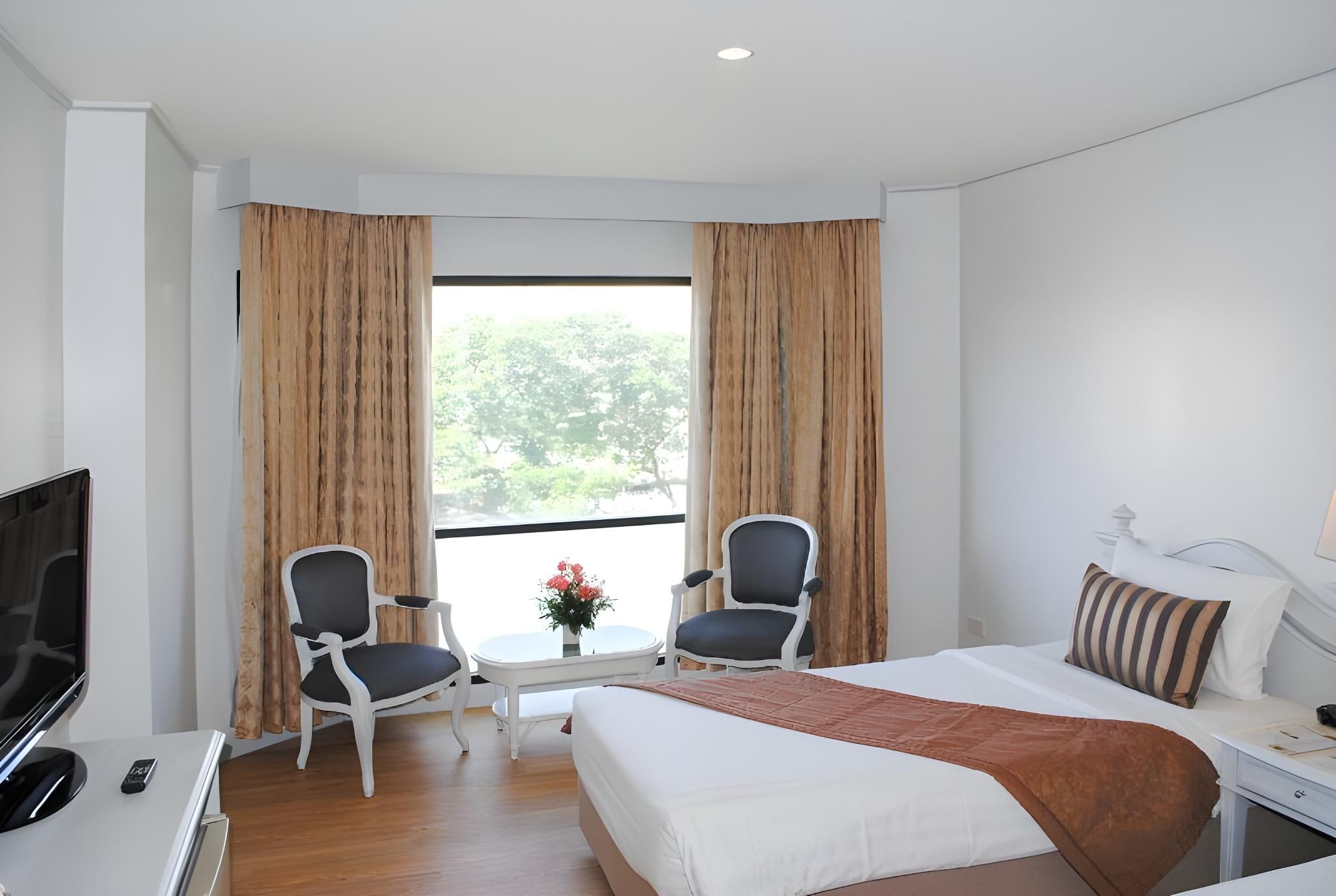 undefined CH Hotel 3