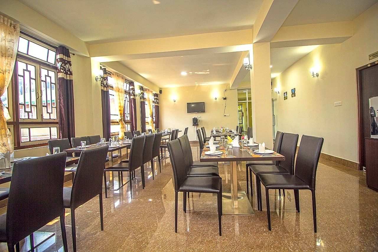 Food & Dining