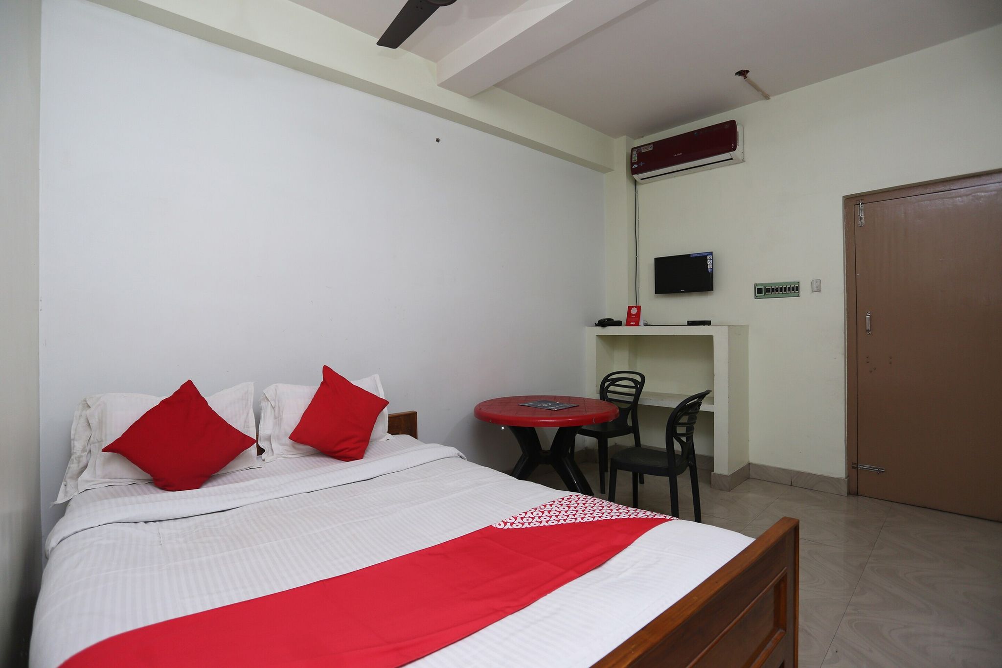 Super Hotel O Nandi Inn Classic 10