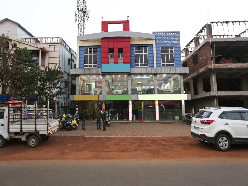 undefined OYO 27644 Cozycom 2