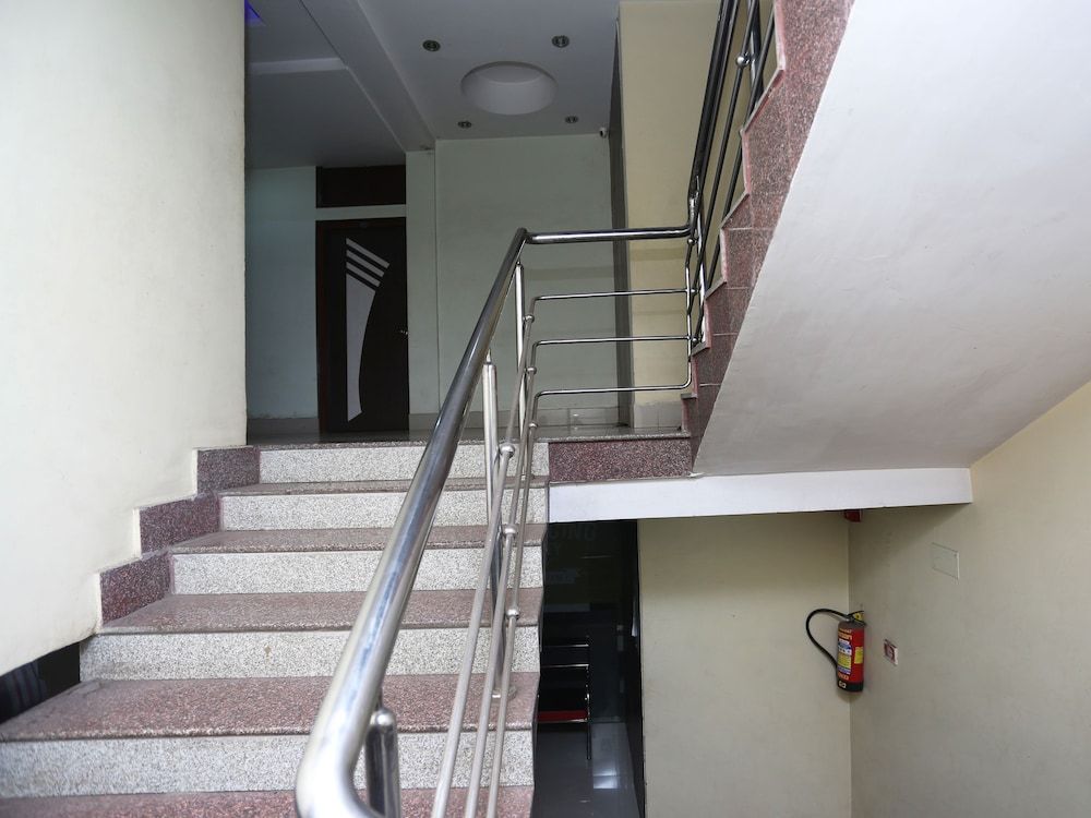 undefined OYO 27644 Cozycom 10