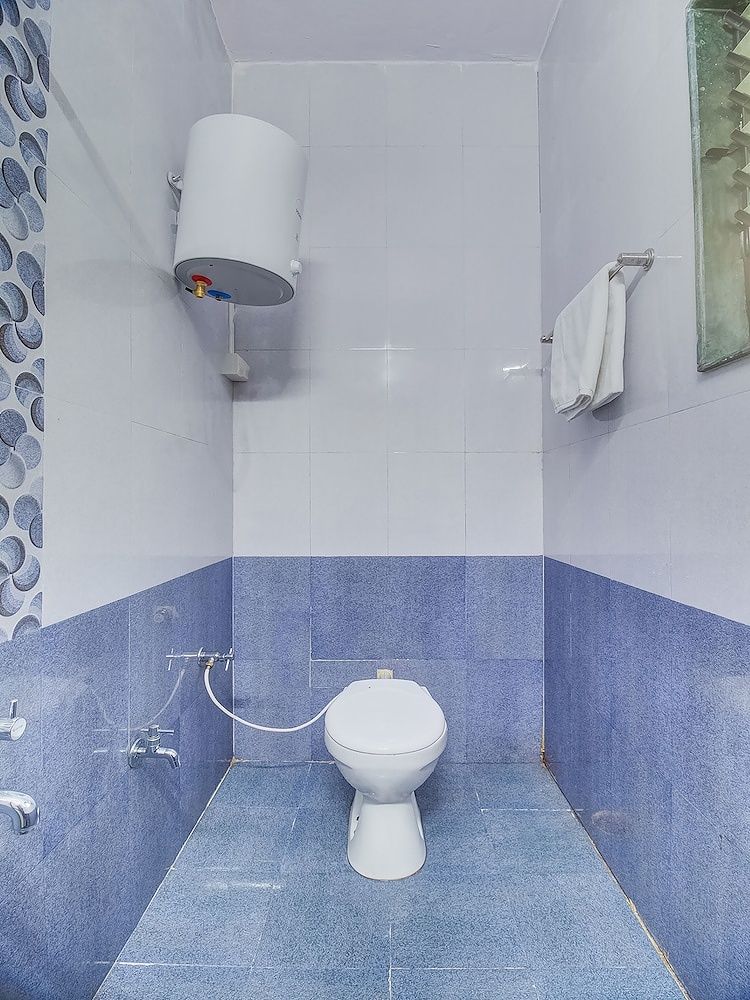 undefined OYO 28017 Hotel Olive 10