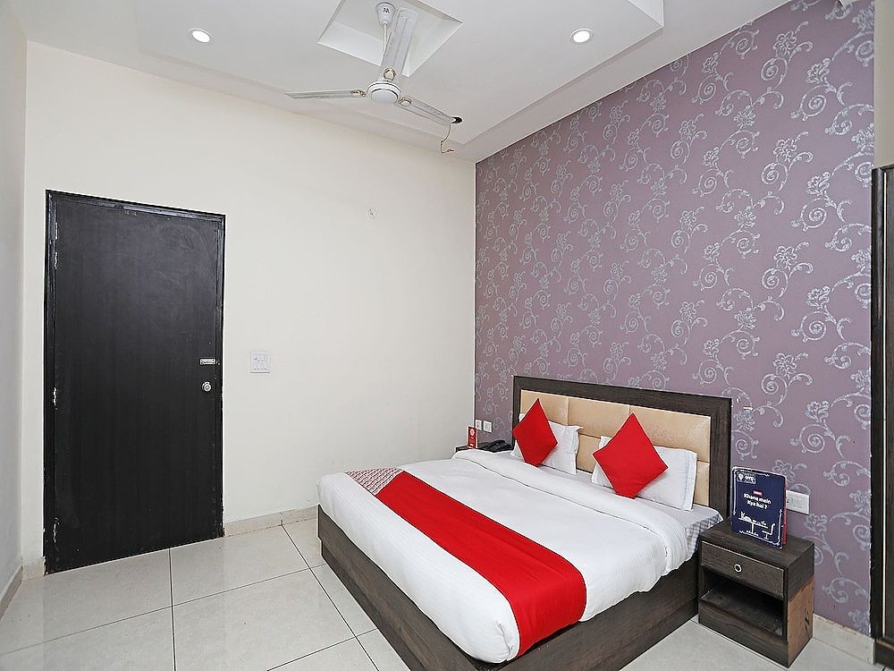 undefined OYO 28017 Hotel Olive 7