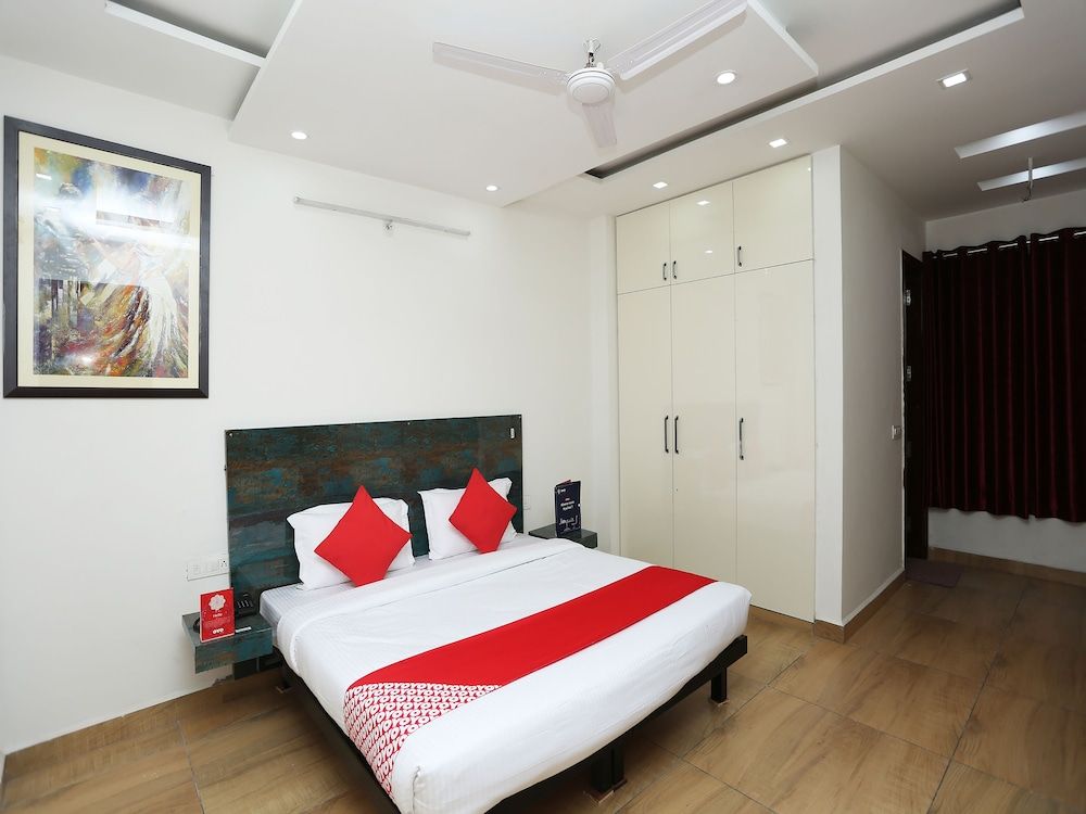 OYO 26625 Bleu Ville Prime Double or Twin Room 10