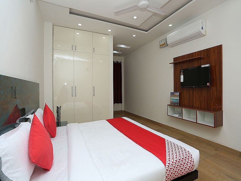 OYO 26625 Bleu Ville Prime Double or Twin Room 17