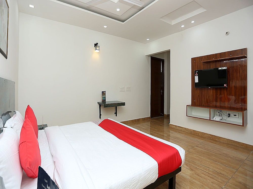 OYO 26625 Bleu Ville Prime Double or Twin Room 14