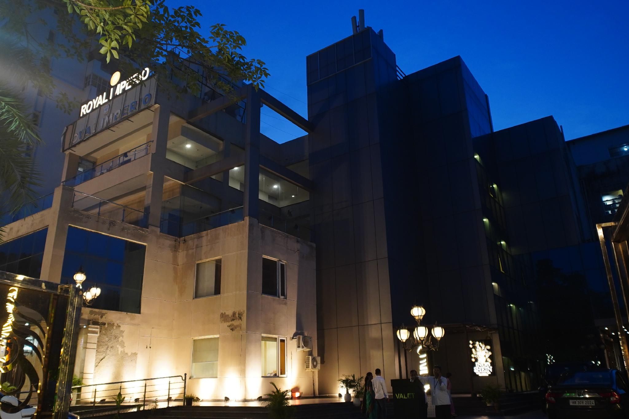 undefined Royal imperio 8