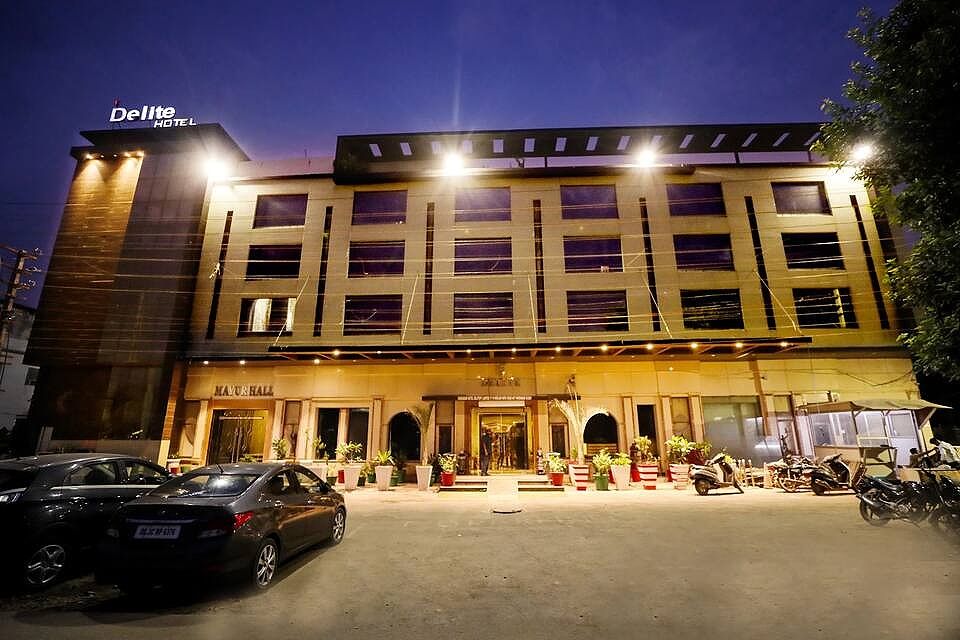 Hotel Exterior