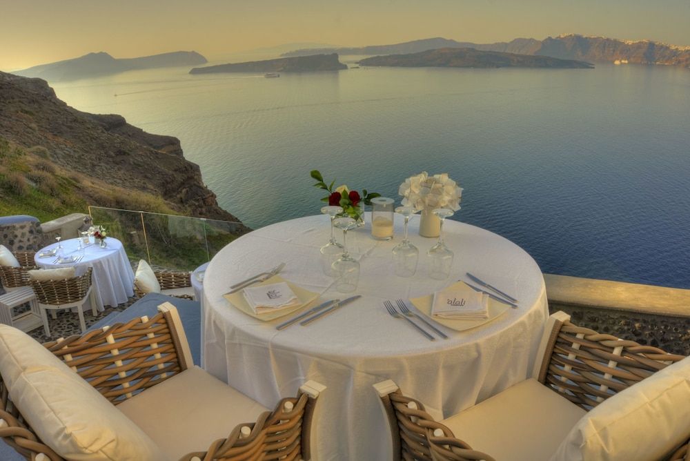 undefined Astarte Suites 9