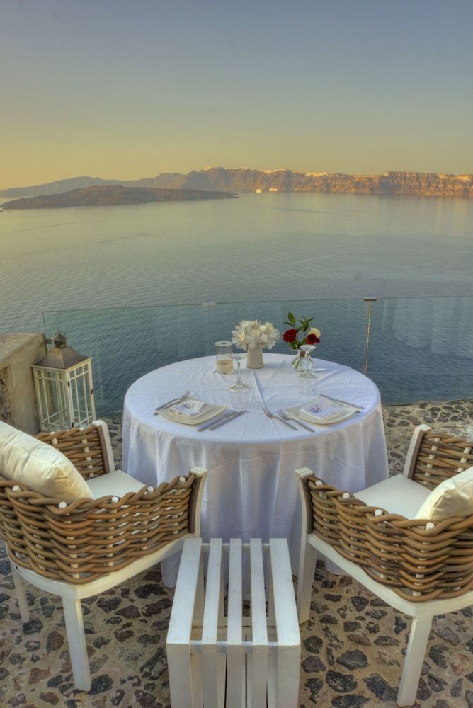 undefined Astarte Suites 7