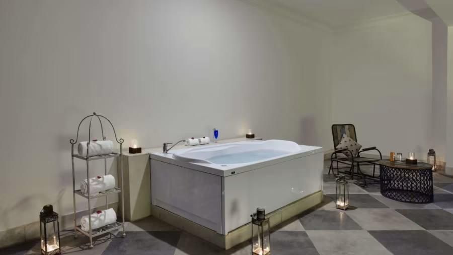 Valley View Suite with Jacuzzi