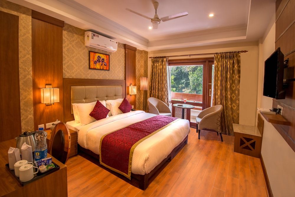 Crown Valley Thekkady Double or Twin Room 2
