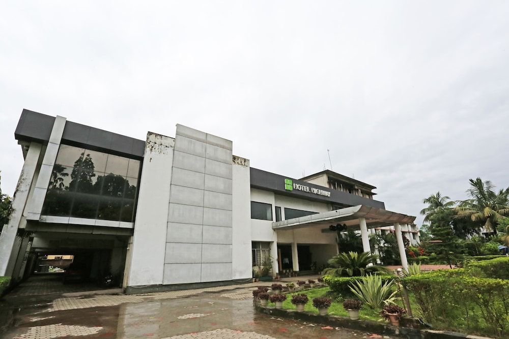 undefined Capital O 45308 Hotel Highway 2