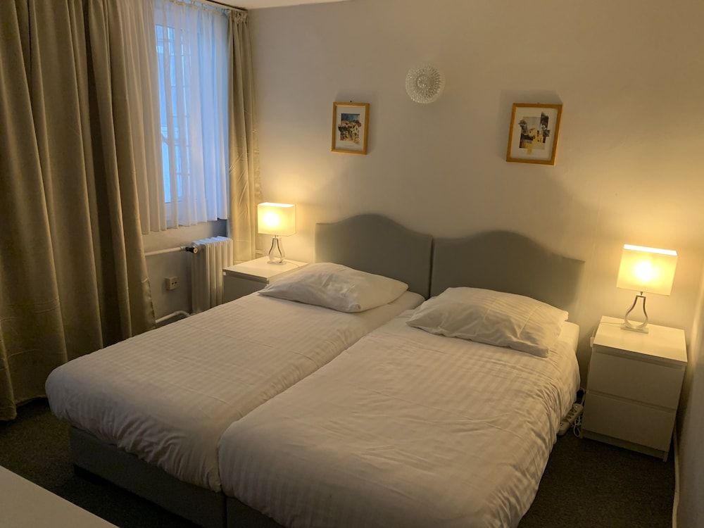 Hotel Berg Standard Room, 2 Twin Beds 2