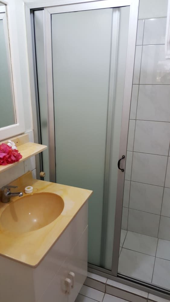 Hexagon International Hotel Poolside Deluxe/Balcony 10