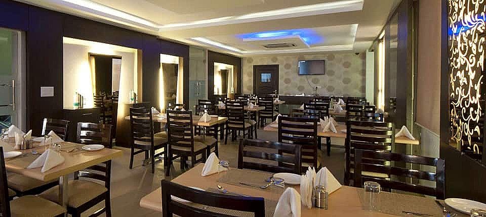 Food & Dining
