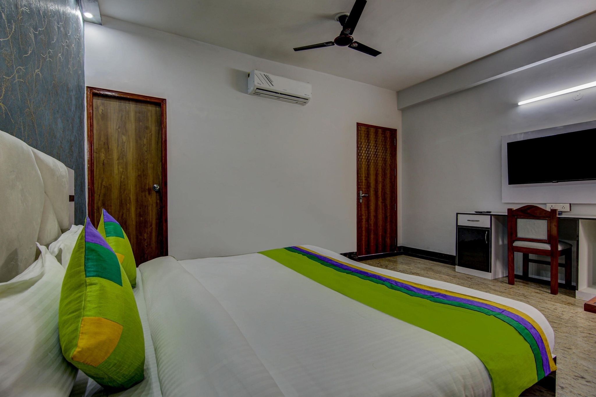 Treebo Sai Village, Manesar Deluxe Double Room 3