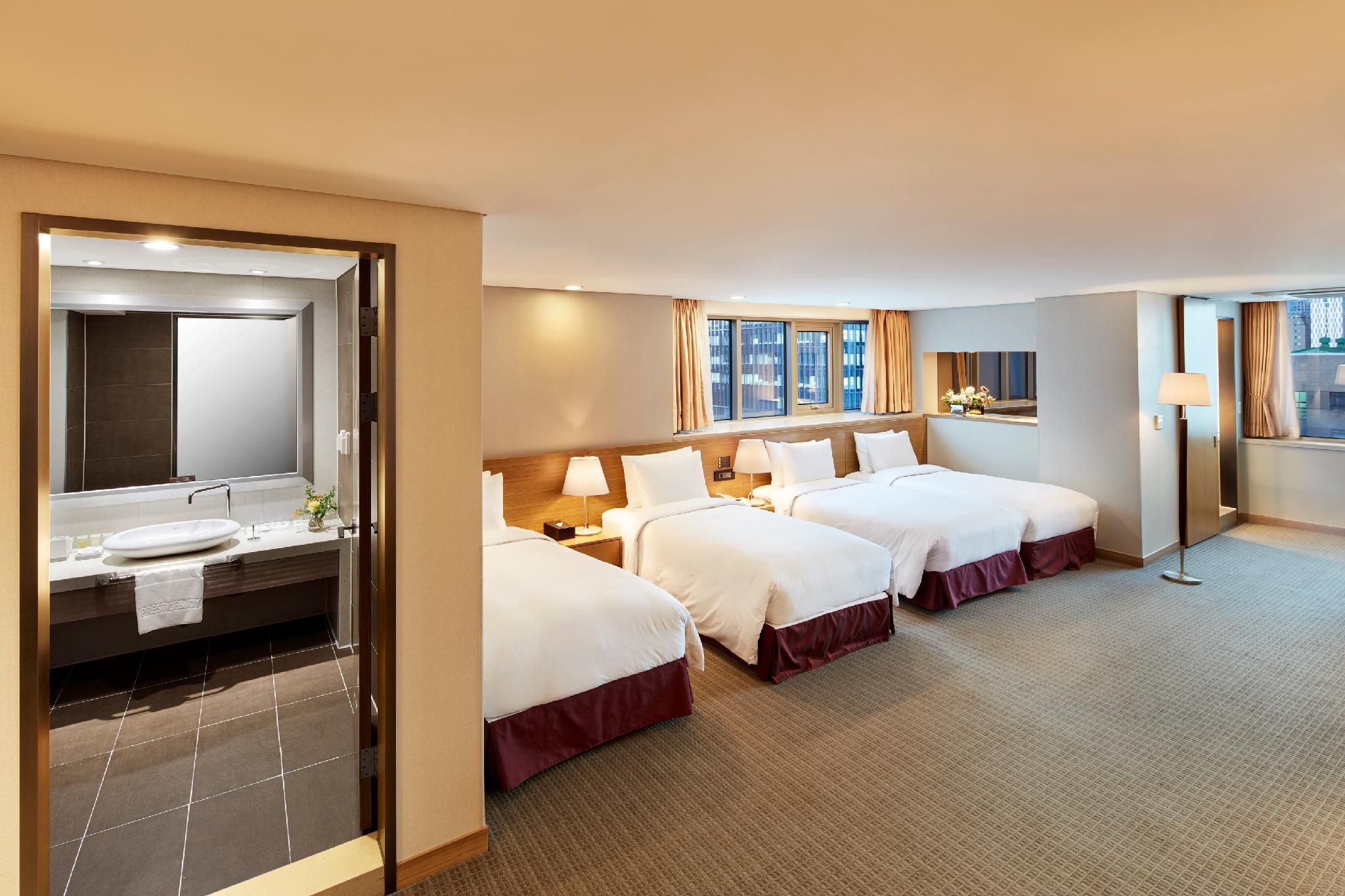 Hotel PJ Myeongdong Quadruple Room