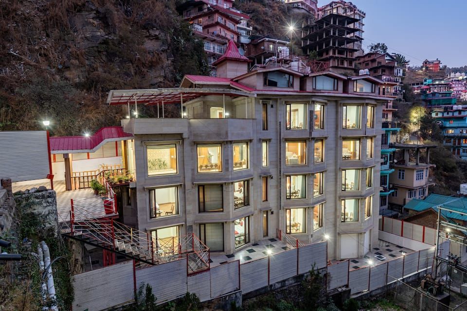 Exterior_RAJ_7990_HDR_EhWwLW