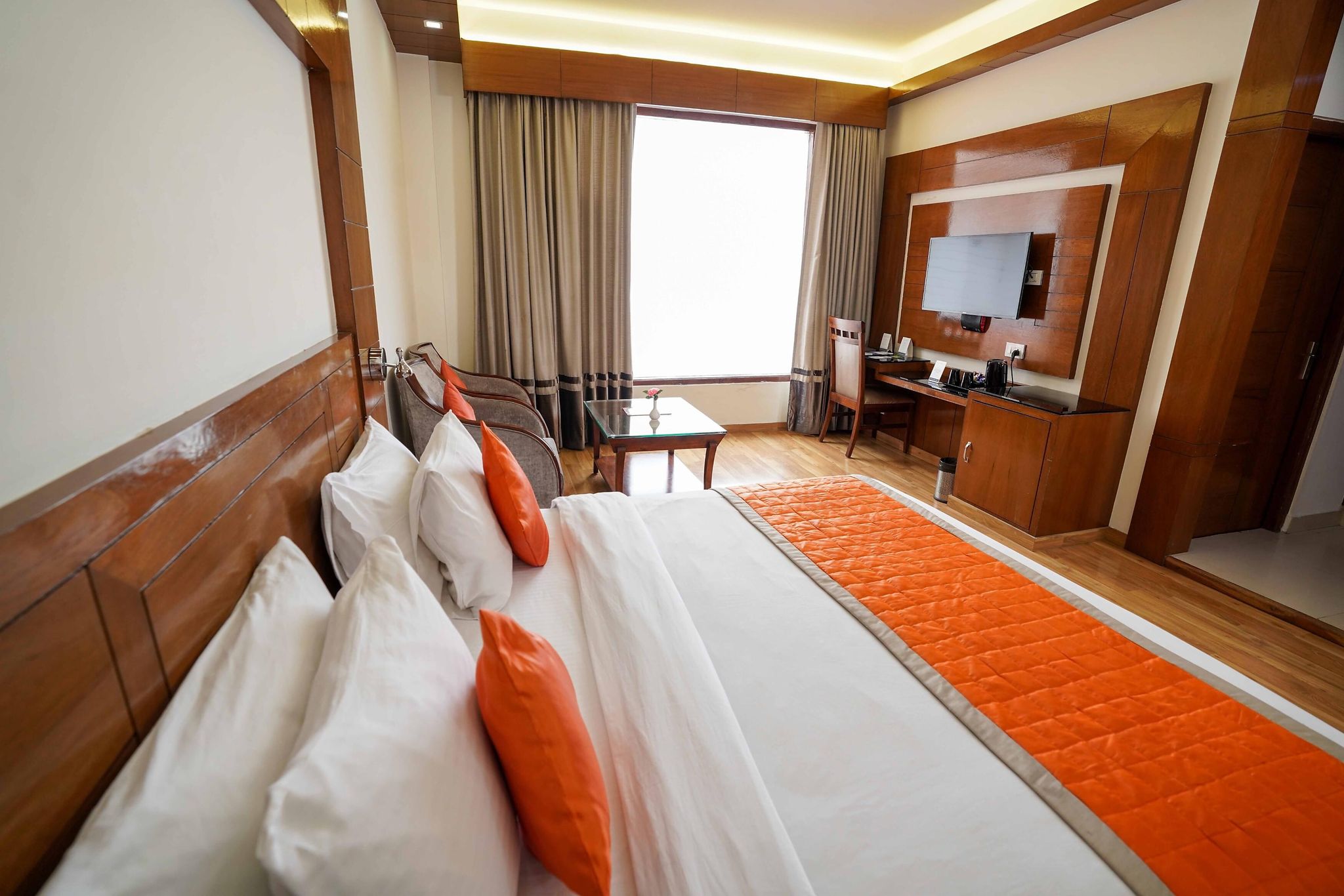 The Twin Tower Hotel Premier Room  6