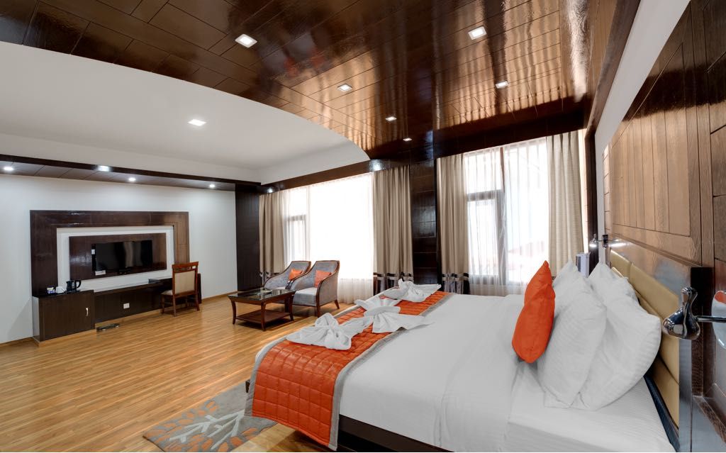 The Twin Tower Hotel Deluxe Room ( Non Valley View) 2