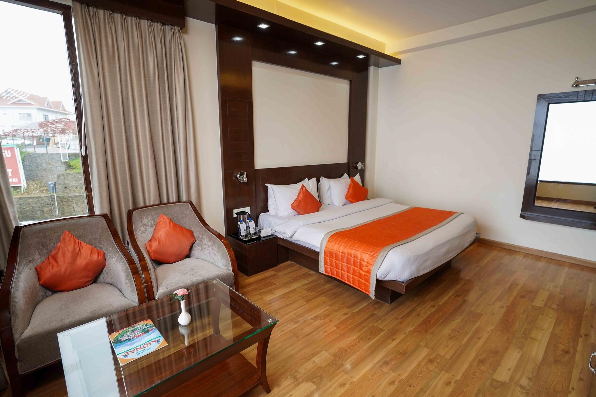 The Twin Tower Hotel Premier Room  4