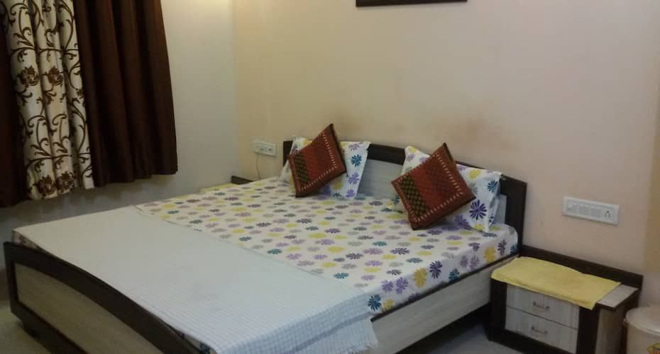undefined Hotel Highway Home 7