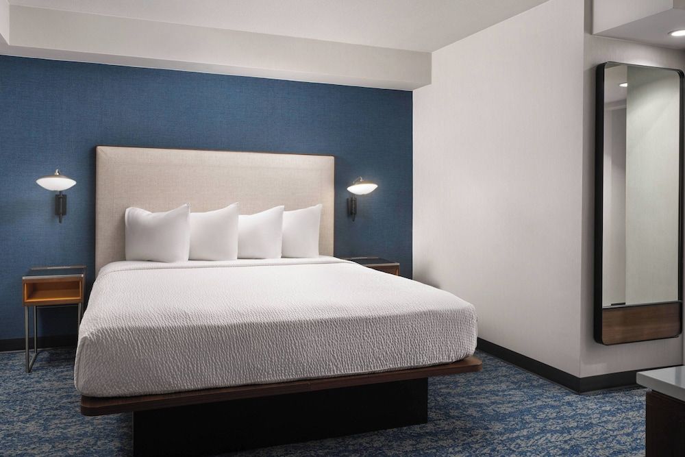 undefined Courtyard by Marriott San Diego Mission Valley/Hotel Circle 5