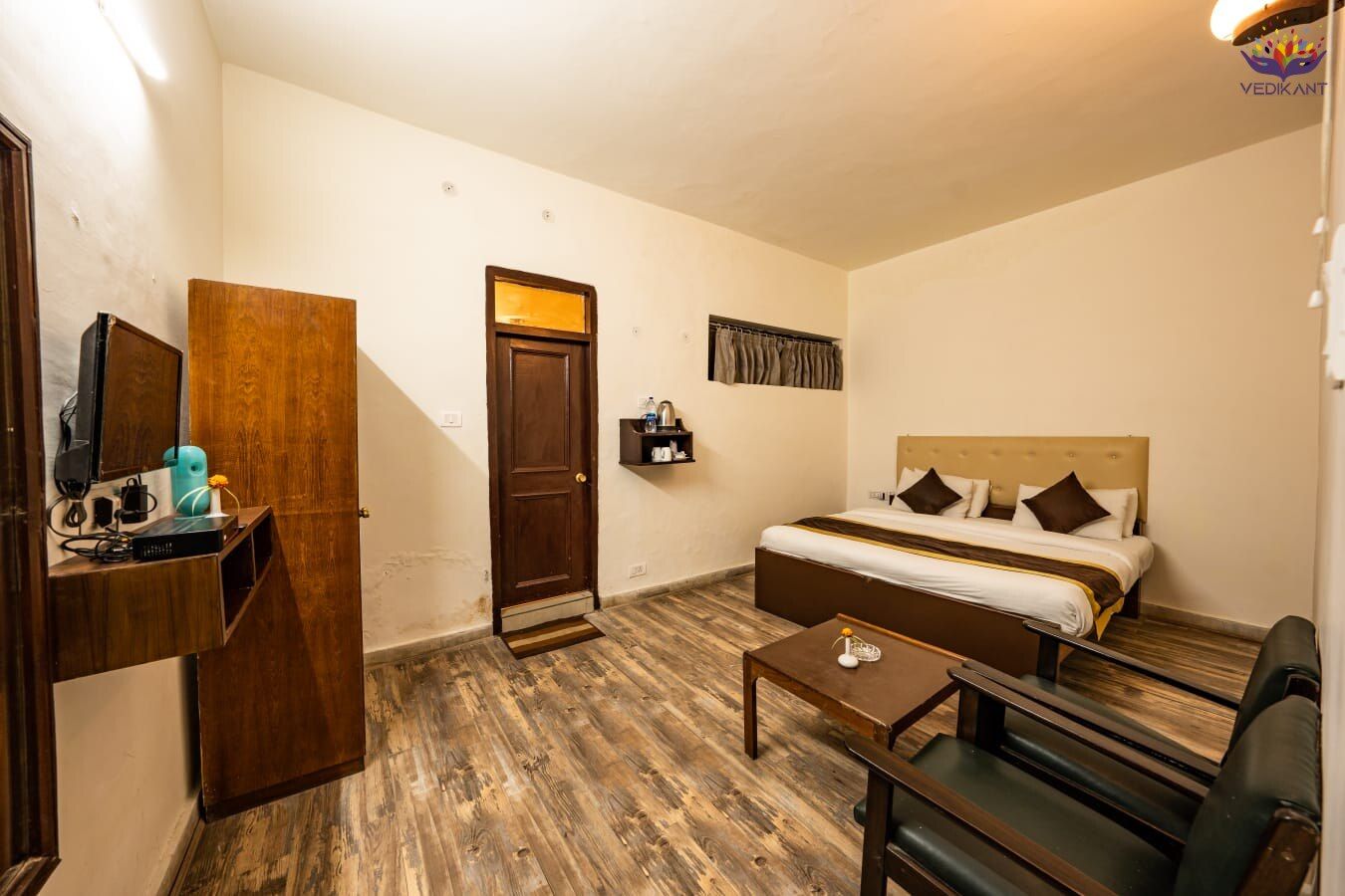 The Langdale Manor Standard Room 3