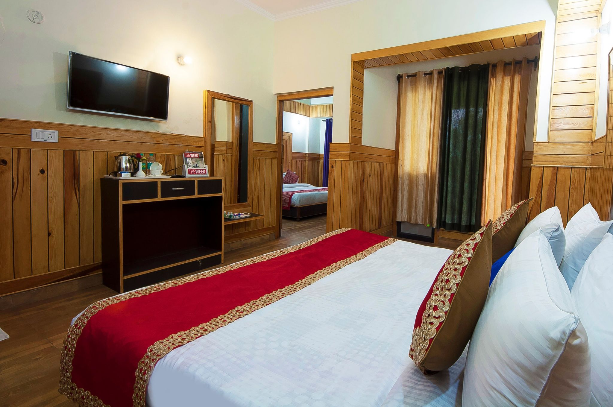Rio Grand Hotel Deluxe Room with Free Car Parking 4
