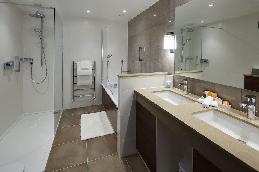 The Bull Hotel Grand Double Room, 1 Double Bed 8