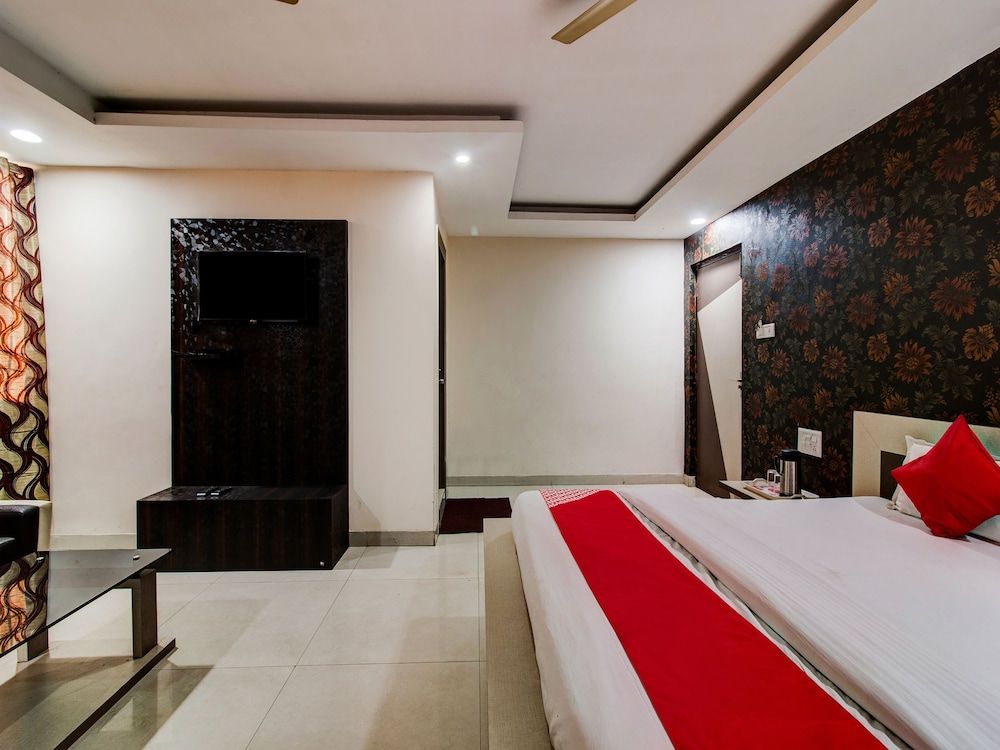 OYO 27696 Jai Ganesh Banquet Hall & Rooms Double or Twin Room 10