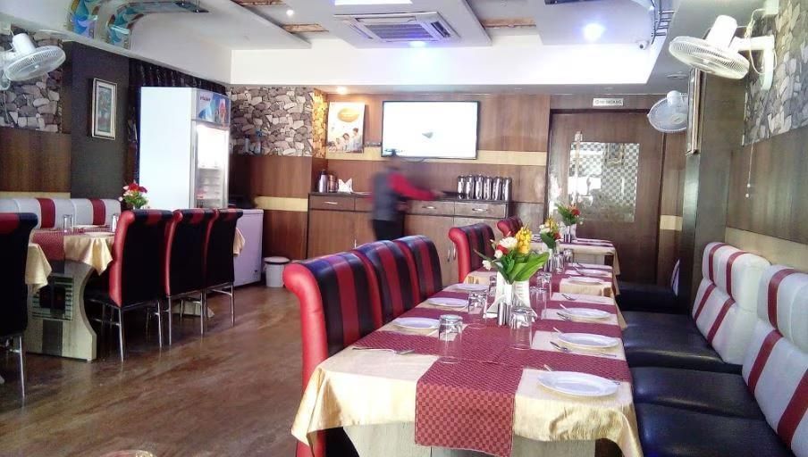 Food & Dining