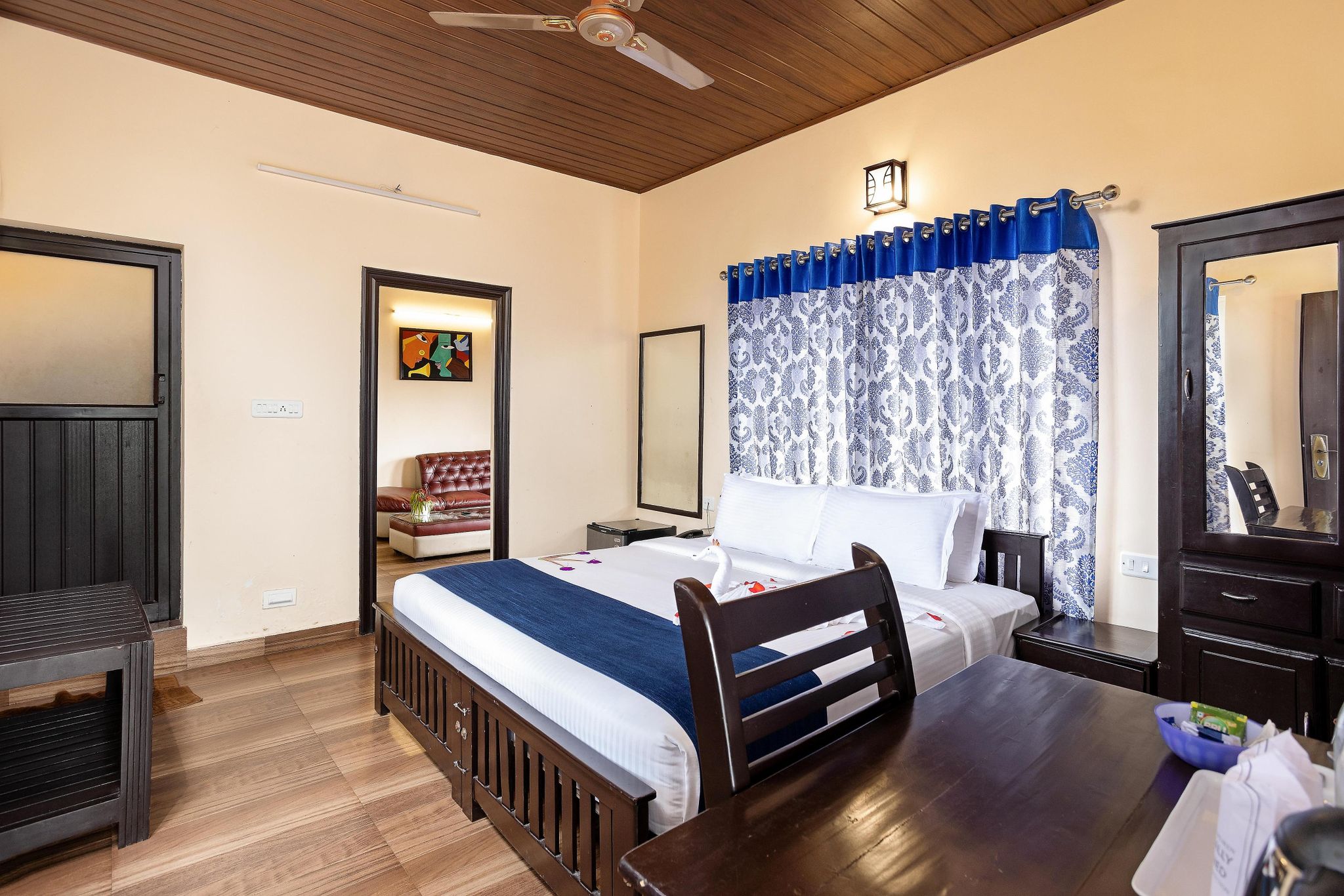 Eterno Camellia and Elettaria Executive valley view Room