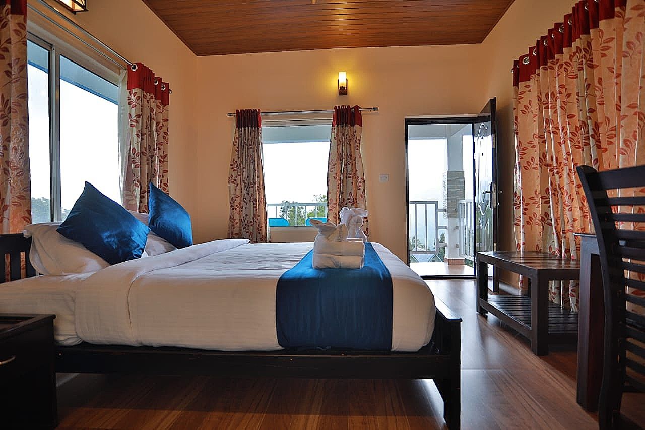 Eterno Camellia and Elettaria Executive valley view Room 2