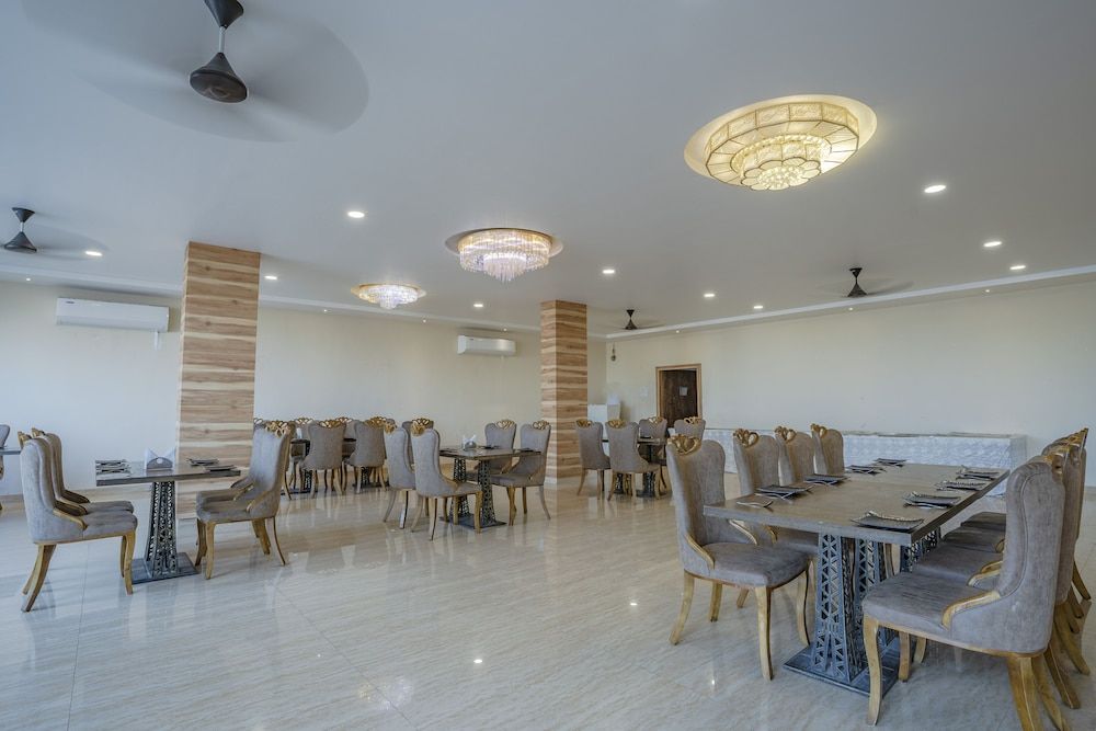 undefined Hotel The Park 7