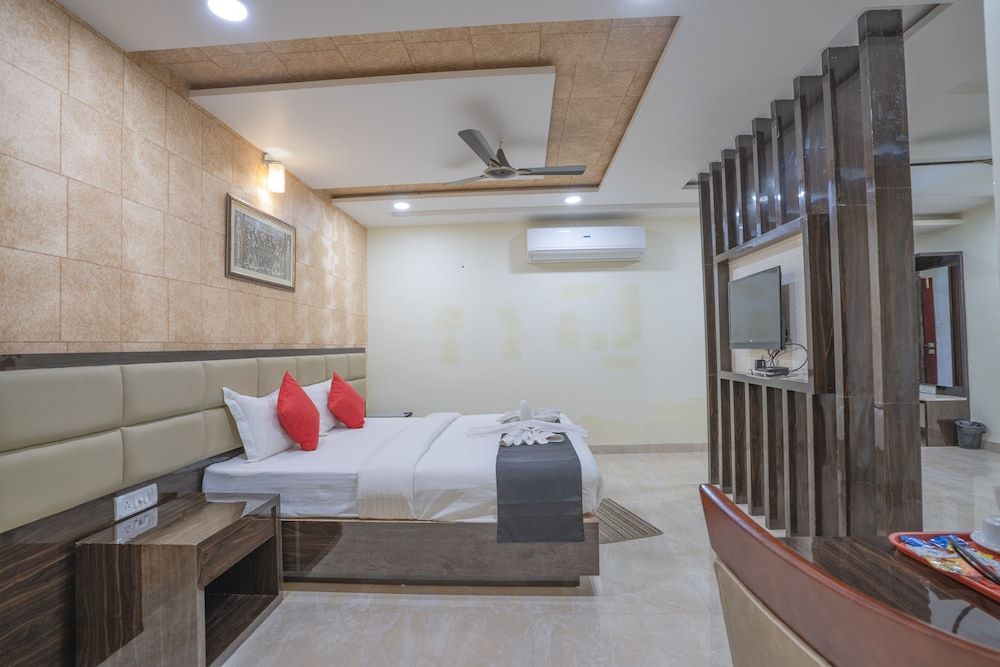 Hotel The Park Deluxe Double Room 6