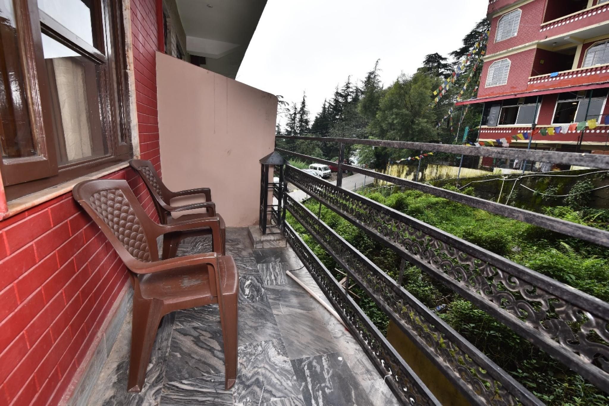 undefined Goroomgo Varuni Mcleodganj 7