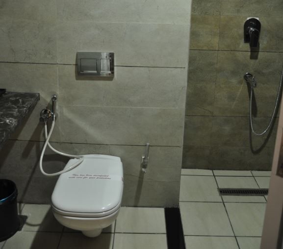 Shaans I Suites-Trichy Deluxe AC Room 12