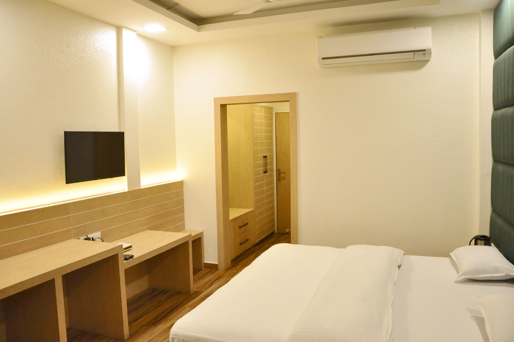 Hotel Ajanta Palace Super Deluxe Non AC 2