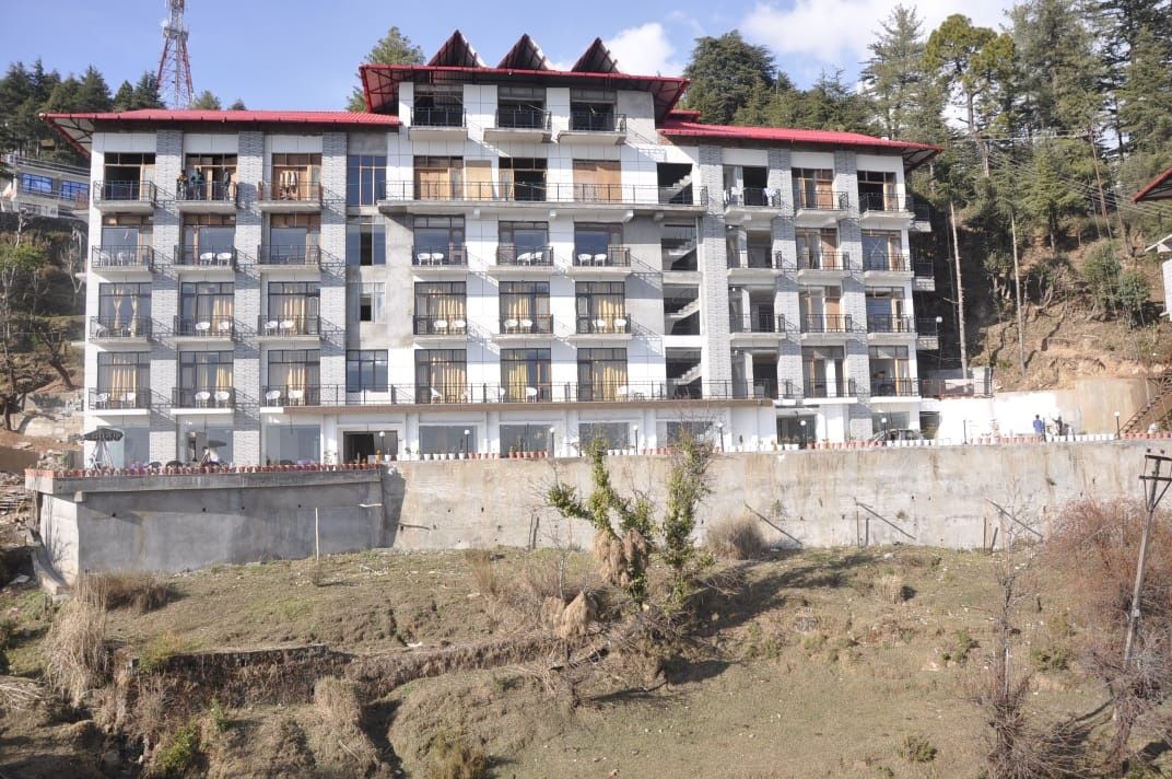 undefined Dal Lake Resort