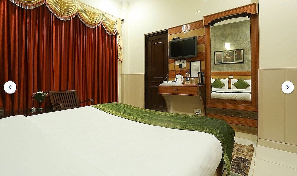 Hotel Moon Walk Residency Deluxe Room 3