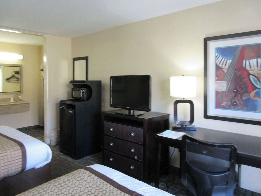Standard Room, 2 Queen Beds, Non Smoking