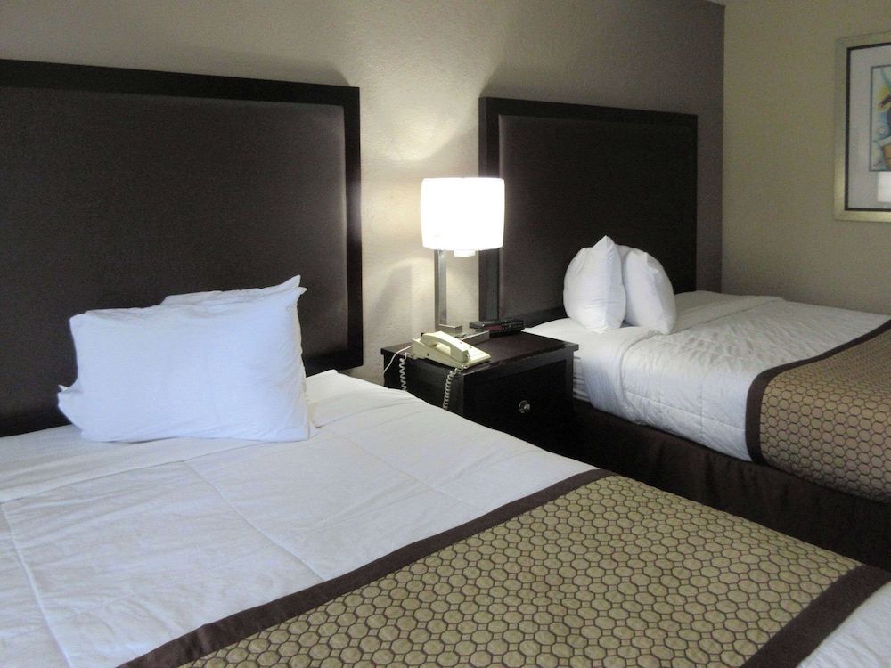 Standard Room, 2 Queen Beds, Non Smoking