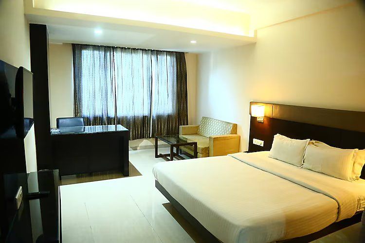 Castle Inn Executive Room 2