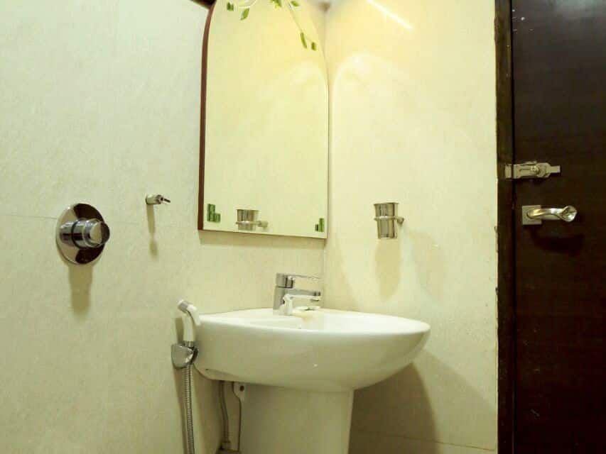 Hotel Dev Residency Deluxe Room 3