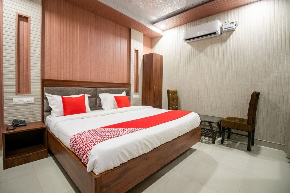 undefined OYO 43682 Rose 6